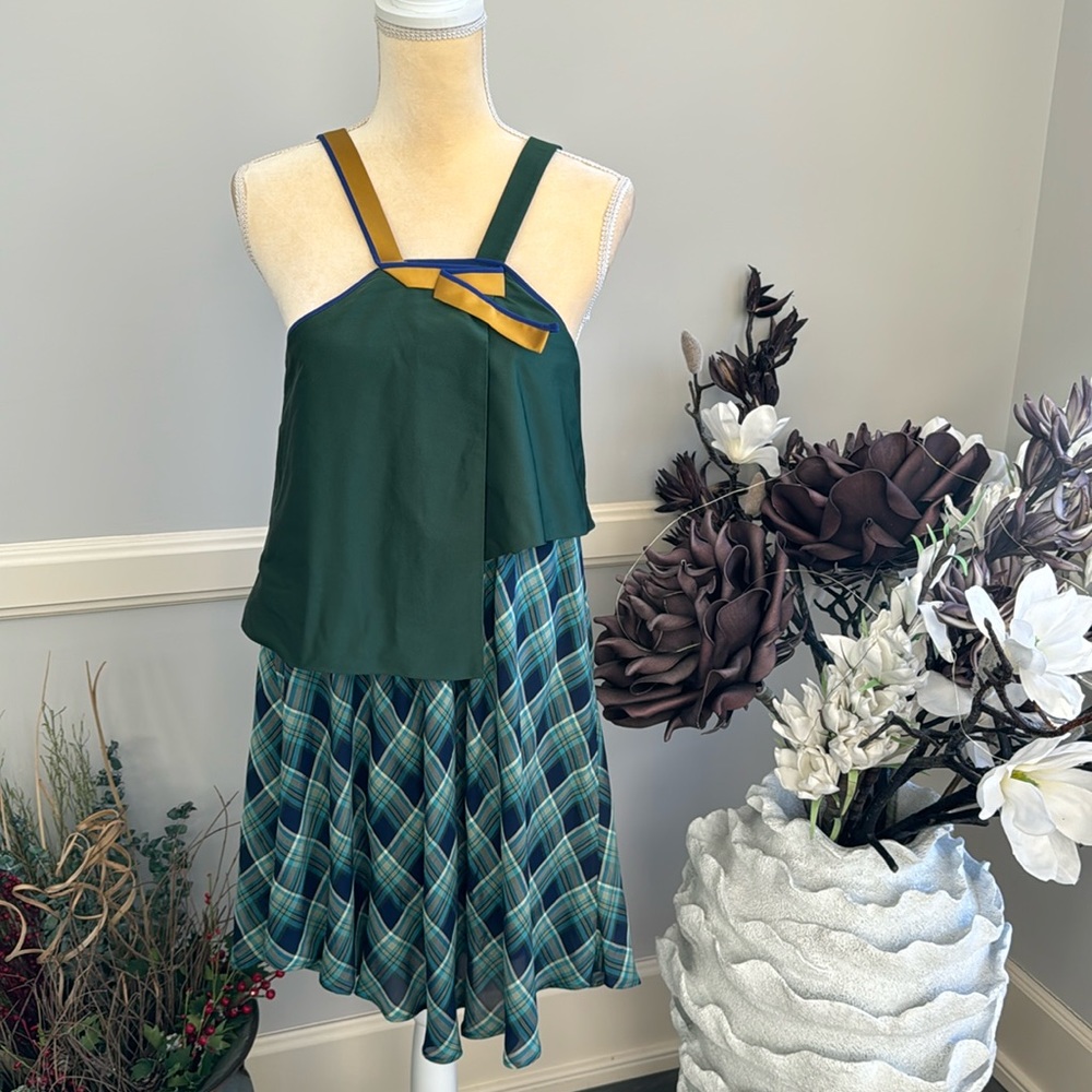 Derishow XDS Contemporary Midi Dress. Size 6